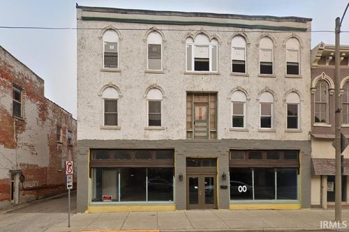 212 S Cavin St, Ligonier, IN, 46767-1916 | Card Image