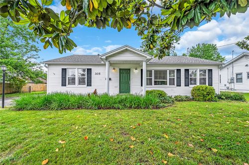 305 S Dixieland Rd, Rogers, AR, 72758-4026 | Card Image