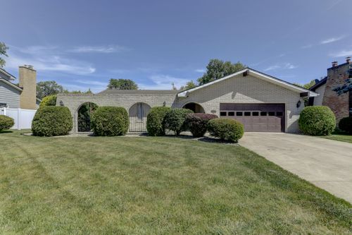 9617 White Oak Ave, Munster, IN, 46321-3829 | Card Image