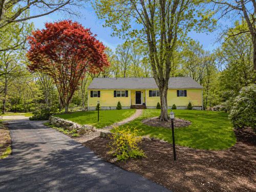 126 Ambleside Dr, Falmouth, MA, 02540-2144 | Card Image