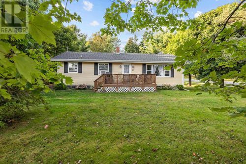 41 Lincolnwood Dr, Charlottetown, PE, C1A6H6 | Card Image