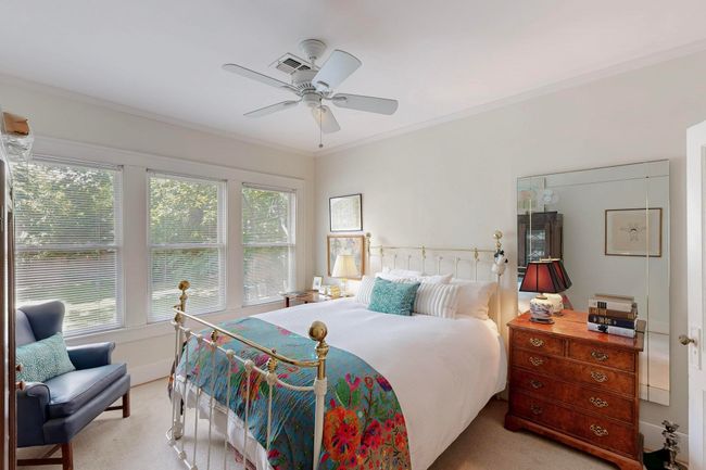 609 Valencia St, House other with 3 bedrooms, 2 bathrooms and null parking in Dallas TX | Image 23