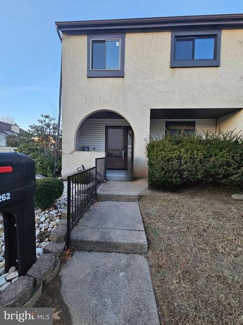 262 Clinton Ct, HOLLAND, PA, 18966-2723 | Card Image