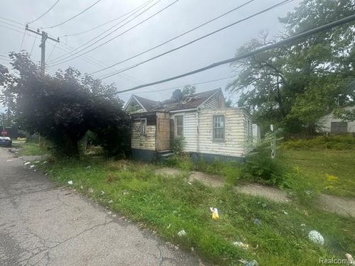 14846 Maddelein St, Detroit, MI, 48205-2473 | Card Image