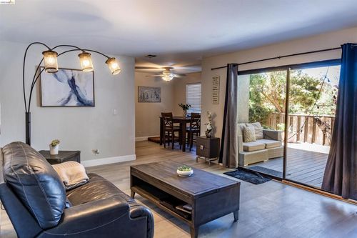 31-900 Cambridge Dr, Benicia, CA, 94510-3641 | Card Image