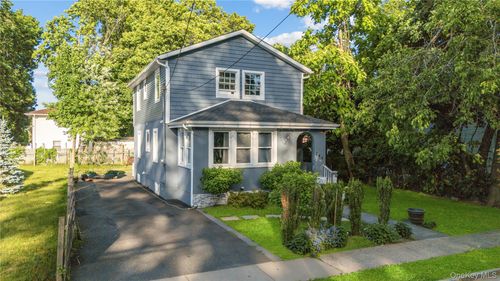 244 Sheridan St, Westbury, NY, 11590-3621 | Card Image