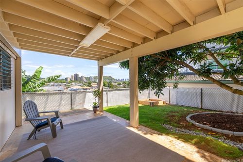 2145 Malino Pl, Honolulu, HI, 96817-1609 | Card Image