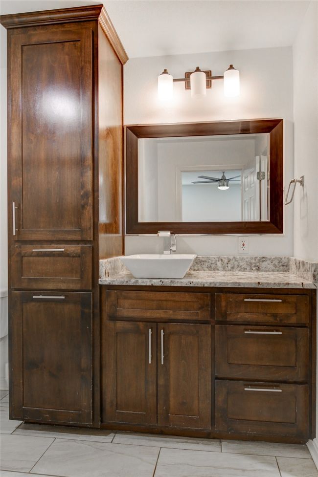 504 Johnson St, House other with 3 bedrooms, 2 bathrooms and null parking in McGregor TX | Image 20