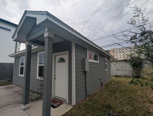 4377 Varsity Ln, Houston, TX, 77004-6617 | Card Image