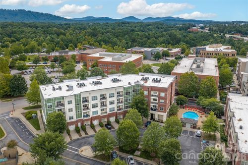 205-42 Schenck Pkwy, Asheville, NC, 28803-3513 | Card Image