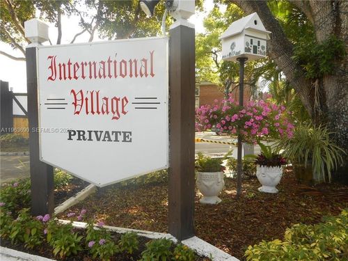 apt-1m-3650 Inverrary Dr, Lauderhill, FL, 33319-5933 | Card Image