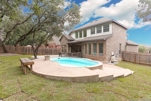 8819 Napa Lndg, Boerne, TX, 78015-4852 | Card Image