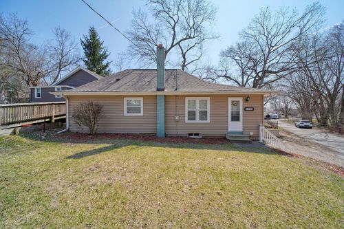 103 S Cove St, Jackson, MI, 49203-5615 | Card Image