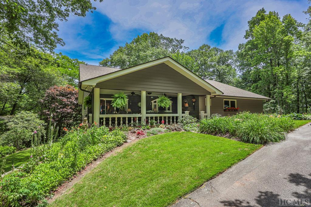 Flat Mountain Estates Rd, Highlands, NC 28741