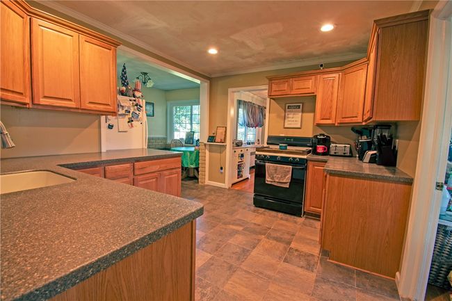 8 New St, House other with 4 bedrooms, 2 bathrooms and null parking in Windsor NY | Image 9