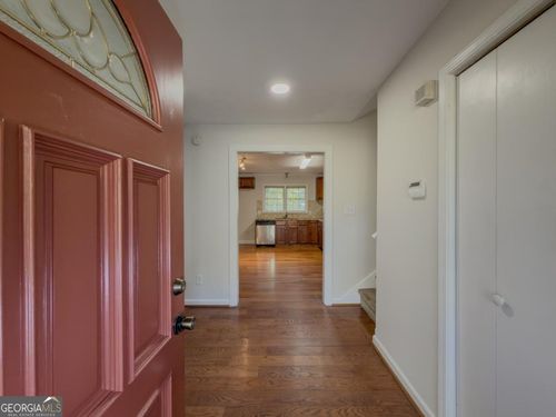 518 Barbashela Cir, Stone Mountain, GA, 30088-1104 | Card Image