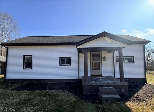 574 Brighton Blvd, Zanesville, OH, 43701-5219 | Card Image