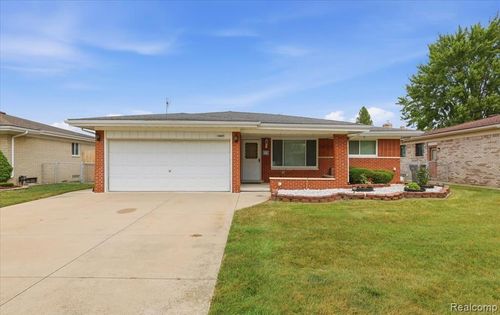 13605 Ascot Dr, Sterling Heights, MI, 48312-4107 | Card Image