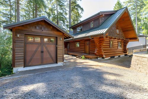 1901 E Trails End Dr, Belfair, WA, 98528-8568 | Card Image
