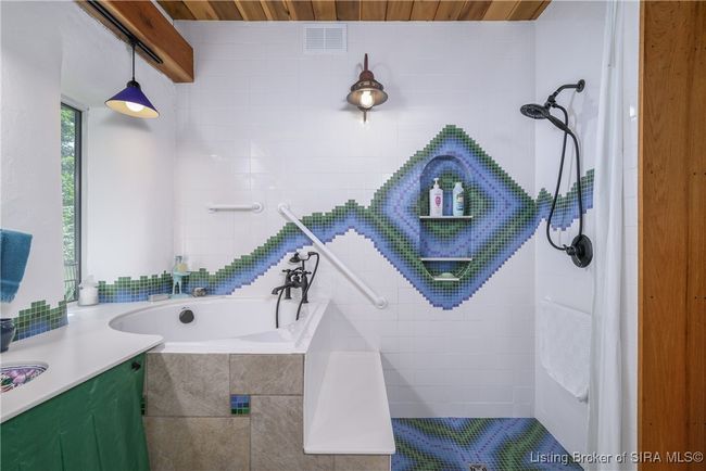 7178 S Flatwood Rd, Home with 2 bedrooms, 2 bathrooms and null parking in Pekin IN | Image 37