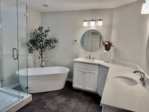 2214 Carlisle St, Bedford, TX, 76021-7365 | Card Image