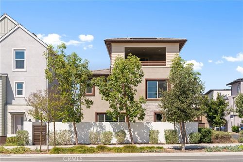 203 Lynx, Irvine, CA, 92618-1458 | Card Image