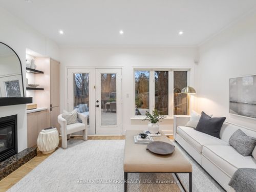 26 Eastmount Ave, Toronto, ON, M4K1V1 | Card Image