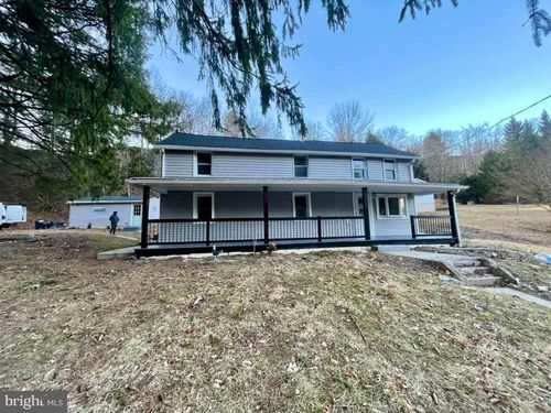 131 Schaeffer Hill Rd, Pottsville, PA, 17901-8818 | Card Image