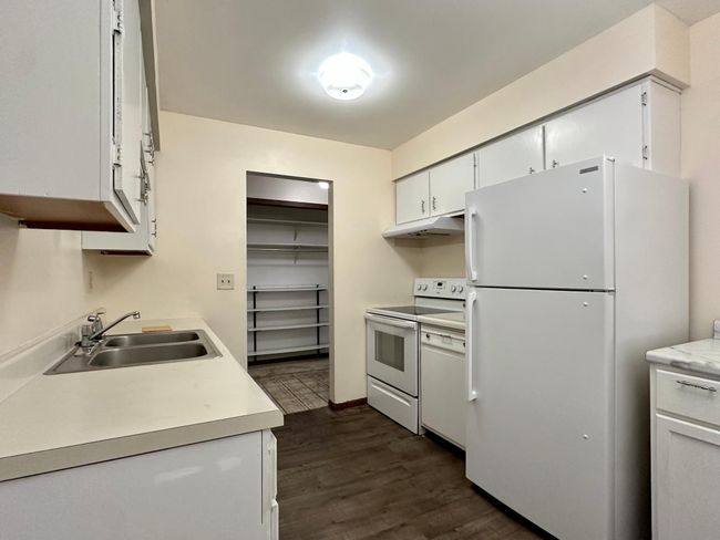 APT-103 - 3153 Old Highway 8, Condo with 2 bedrooms, 1 bathrooms and null parking in Minneapolis MN | Image 8