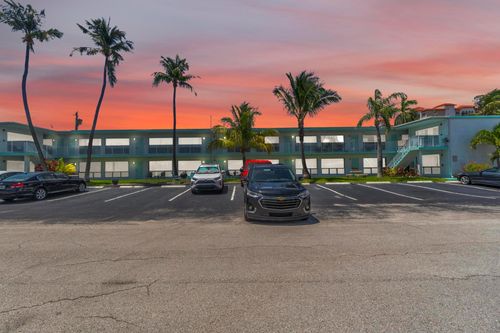 apt-2-3212 Ne 7th Pl, Pompano Beach, FL, 33062-4502 | Card Image