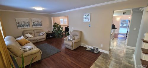 4832 Muriel Dr, Warren, MI, 48092-1958 | Card Image