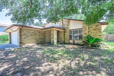 5102 Gladeside Drive, House other with 4 bedrooms, 2 bathrooms and null parking in Katy TX | Image 2