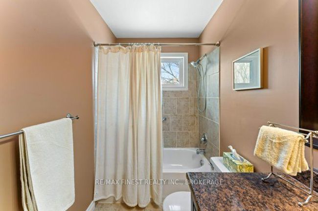 34 Centre St, House other with 4 bedrooms, 2 bathrooms and 3 parking in Newburgh ON | Image 16