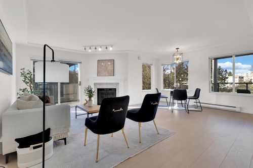 310-20443 53 Ave, Langley, BC, V3A7A6 | Card Image