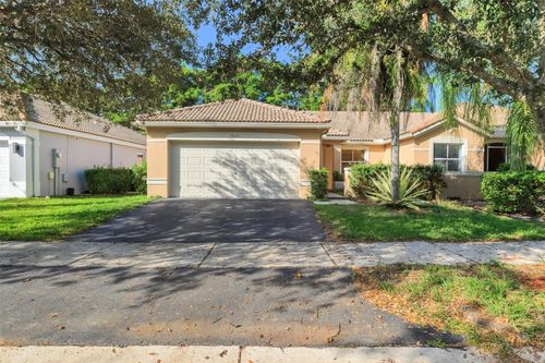 1665 Zenith Way, Weston, FL, 33327-2320 | Card Image