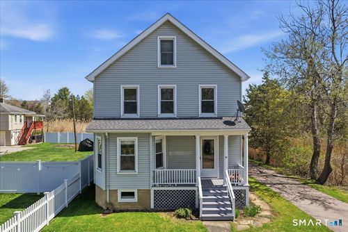 46 Hatch St, Mystic, CT, 06355-2919 | Card Image