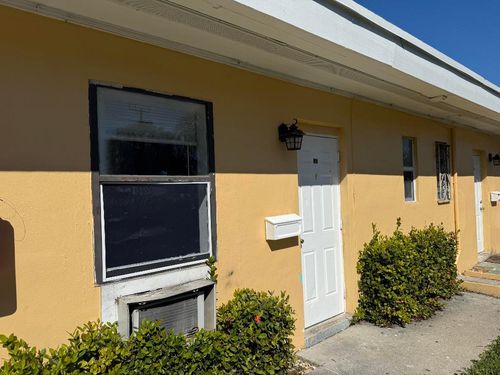 15-3300 Broadway, West Palm Beach, FL, 33407-4873 | Card Image