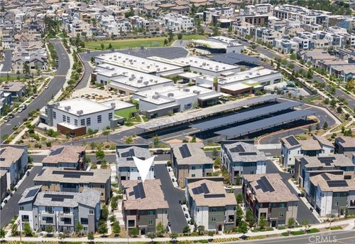 259 Lynx, Irvine, CA, 92618-1458 | Card Image