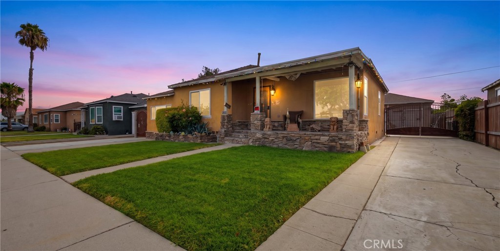 Residential in Compton 4