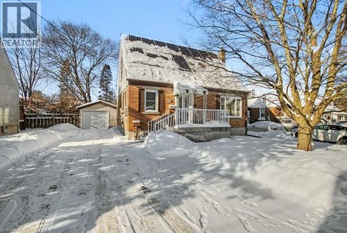 124 Winston Blvd, Cambridge, ON, N3C1L7 | Card Image