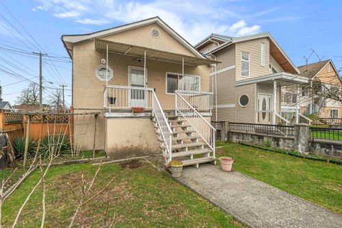 3309 E 29th Ave, Vancouver, BC, V5R1W7 | Card Image