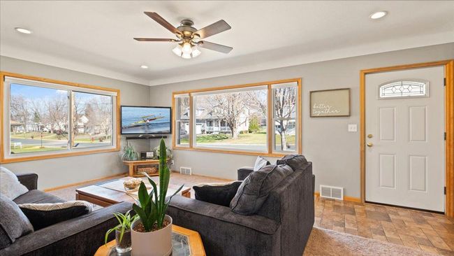 185 Loretto Street, House other with 3 bedrooms, 1 bathrooms and null parking in Loretto MN | Image 4
