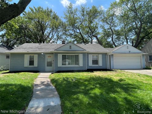 160 Chopin St, Troy, MI, 48083-1715 | Card Image