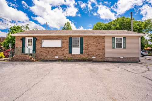 101 W 5th St, Russellville, KY, 42276-1401 | Card Image