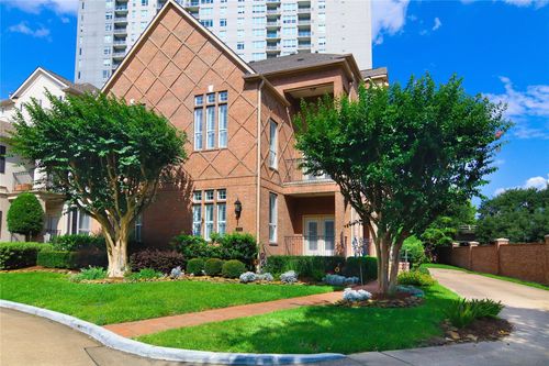 302 S Gate Stone, Houston, TX, 77007-8342 | Card Image