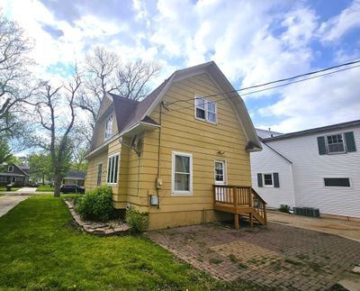 721 2nd Avenue Sw, House other with 3 bedrooms, 1 bathrooms and null parking in Pipestone MN | Image 3