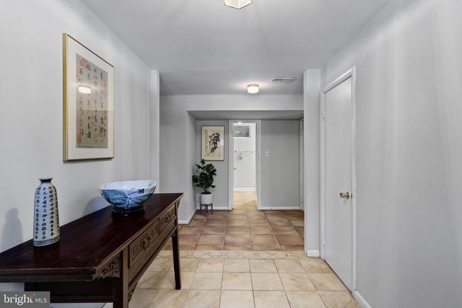 1607 8 Th Pl, House other with 5 bedrooms, 3 bathrooms and null parking in MCLEAN VA | Image 4