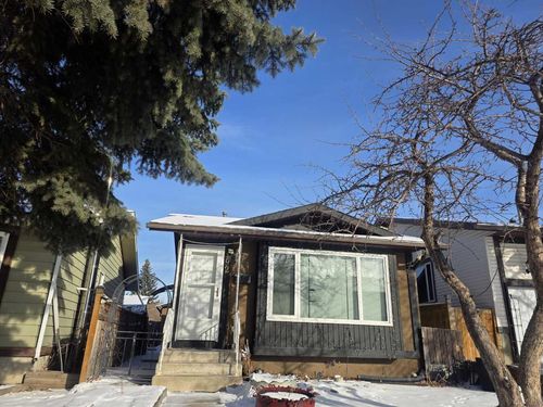 192 Templevale Rd Ne, Calgary, AB, T1Y4W2 | Card Image