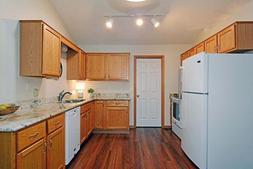 6463 Brook Ln, Savage, MN, 55378-4031 | Card Image