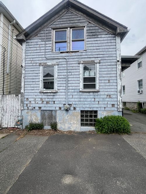 67 Delano St, New Bedford, MA, 02744 | Card Image